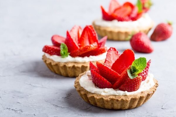 Strawberry Tart (6 Pcs) 🥑🩸🌿